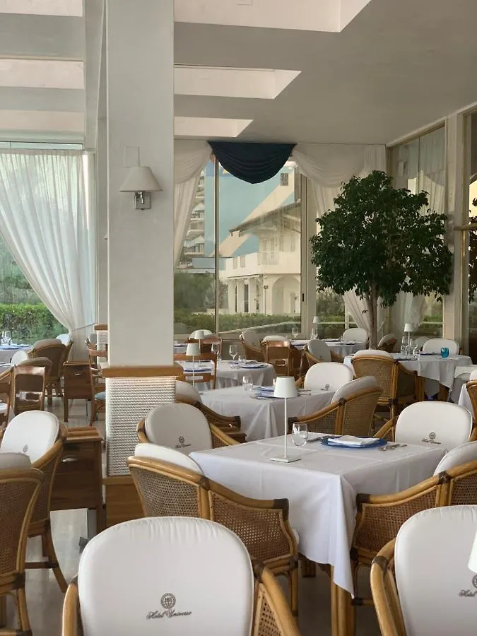 Hotel Universo Lido di Jesolo 3*,  Italien