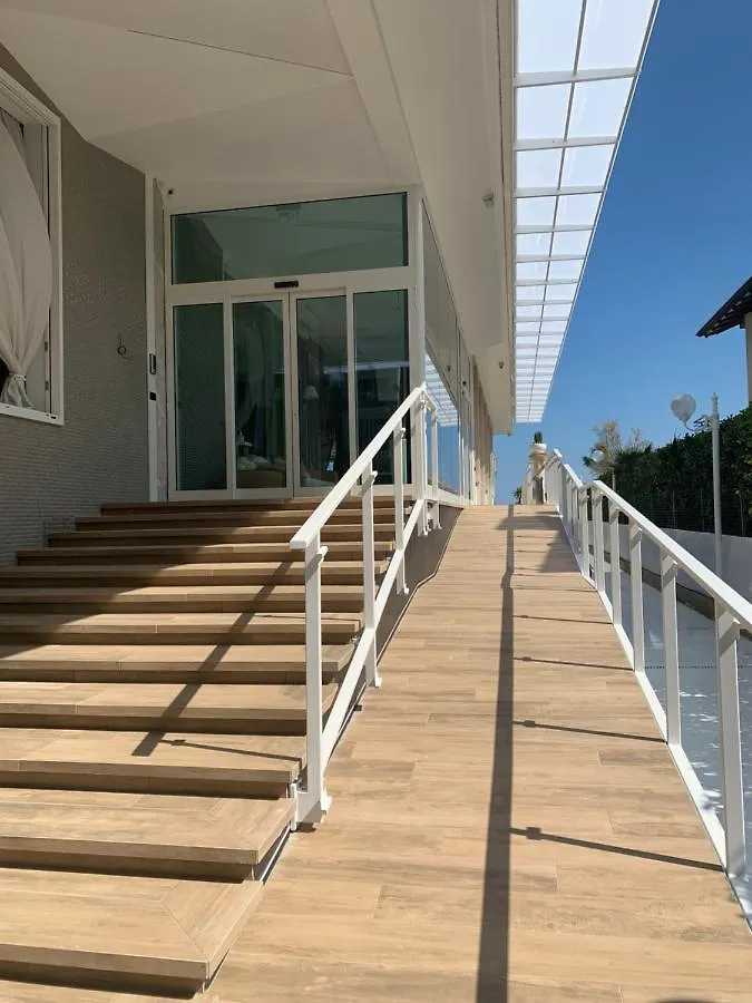 Hotel Universo Lido di Jesolo 3*,  Italien