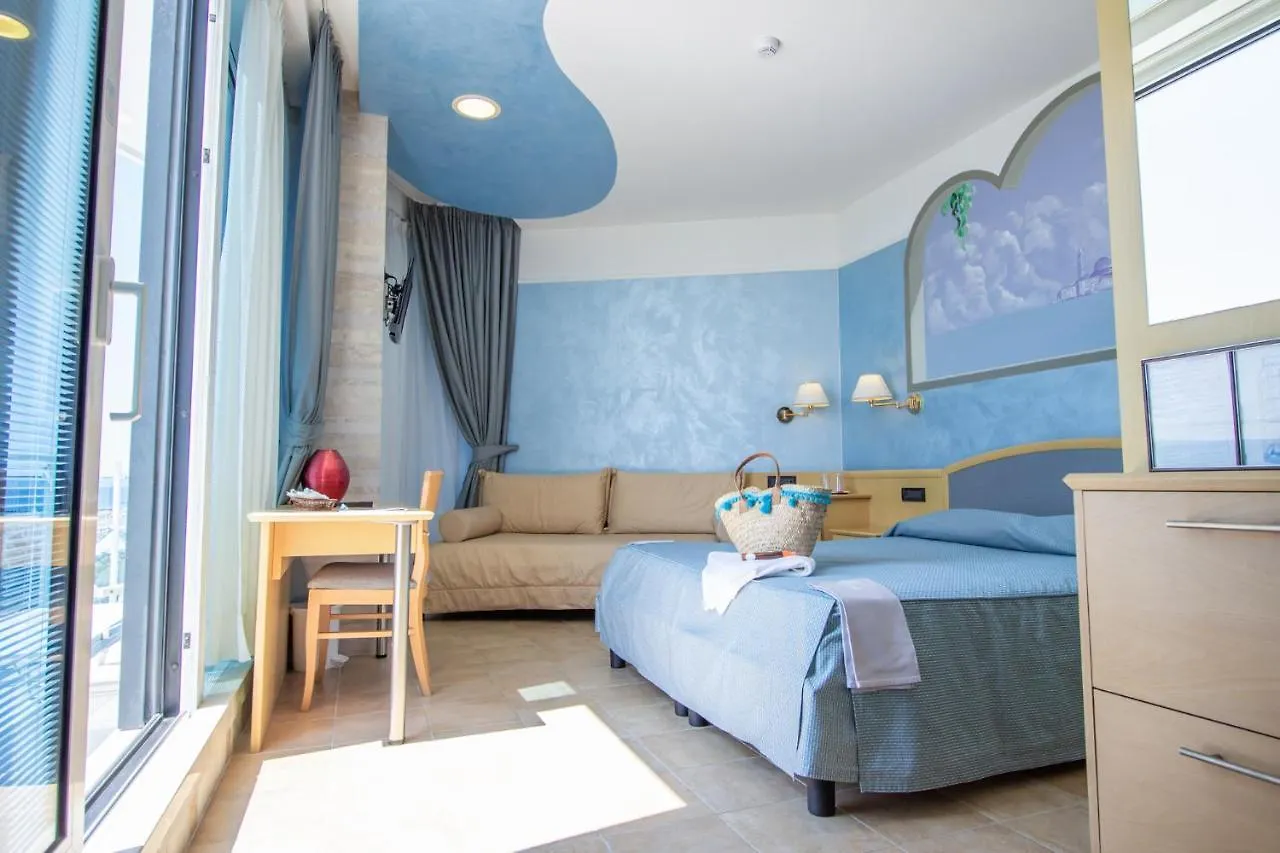 Hotel Universo Lido di Jesolo 3*,  Italien