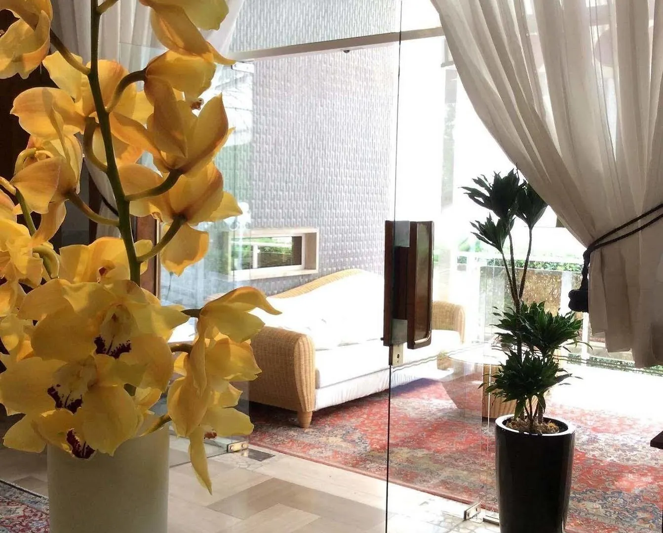 Hotel Universo ليدو دي يسولو