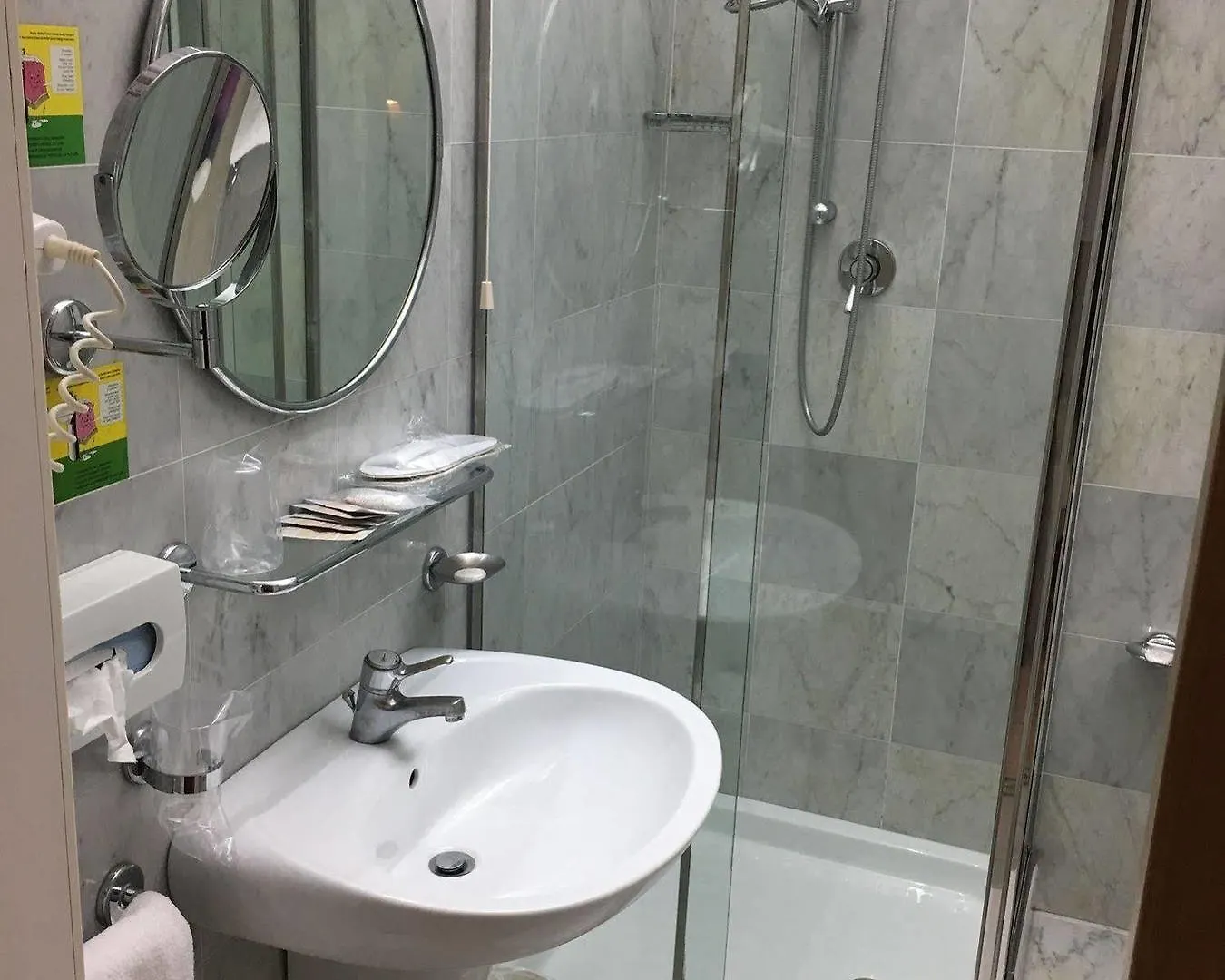 ***  Hotel Universo ليدو دي يسولو إيطاليا