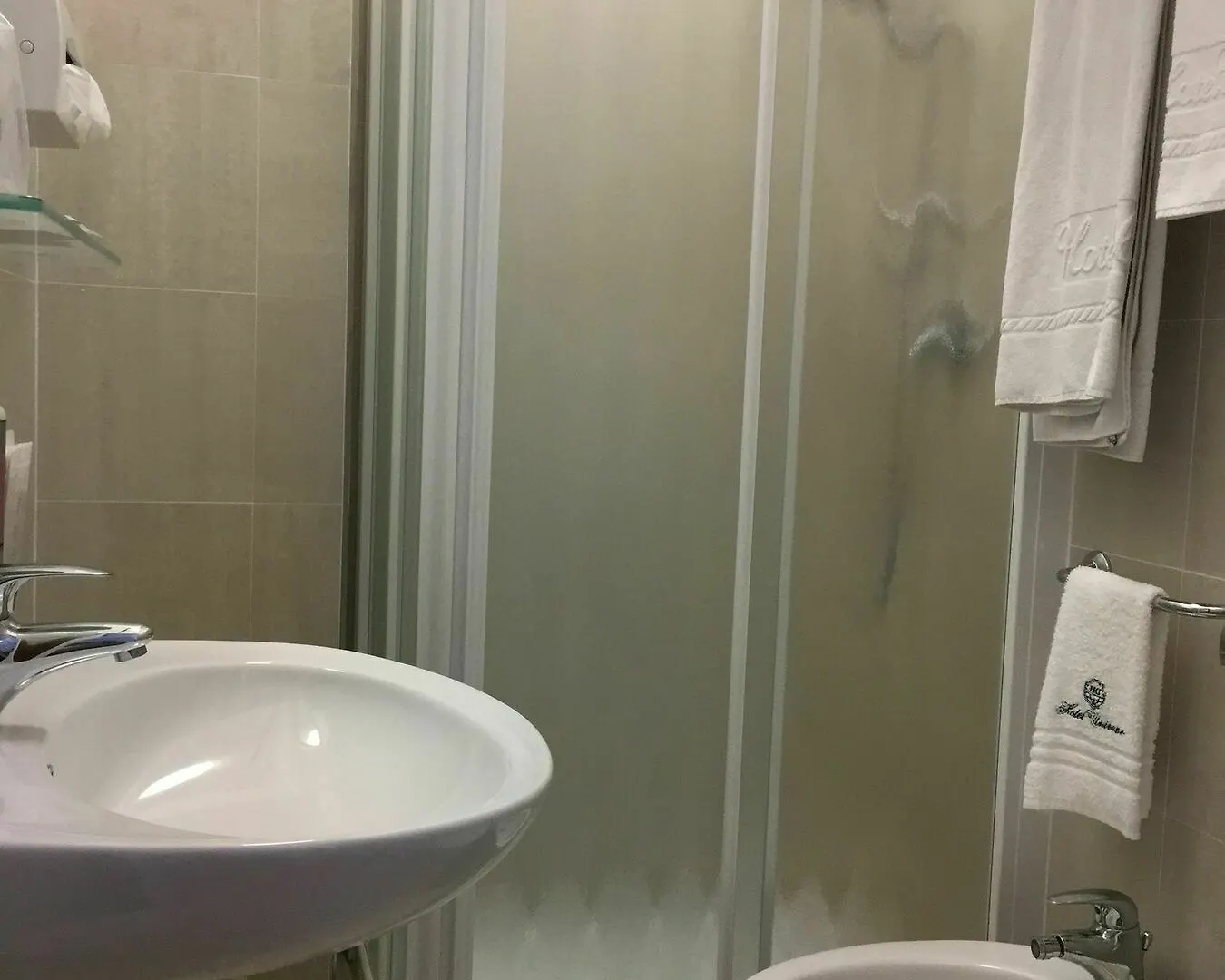 ***  Hotel Universo ليدو دي يسولو إيطاليا